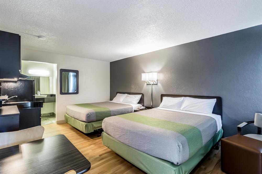 Motel 6-Pekin, Il Экстерьер фото