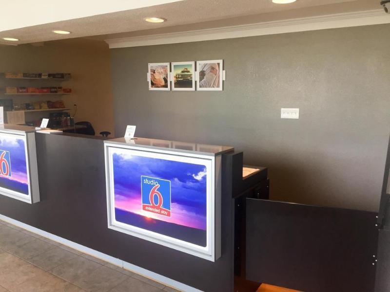Motel 6-Pekin, Il Экстерьер фото