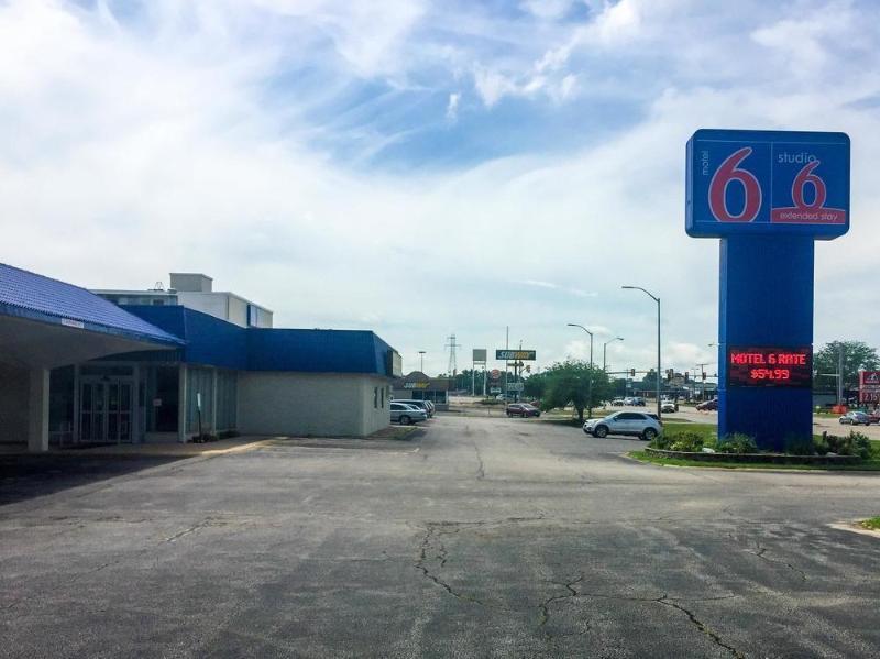 Motel 6-Pekin, Il Экстерьер фото